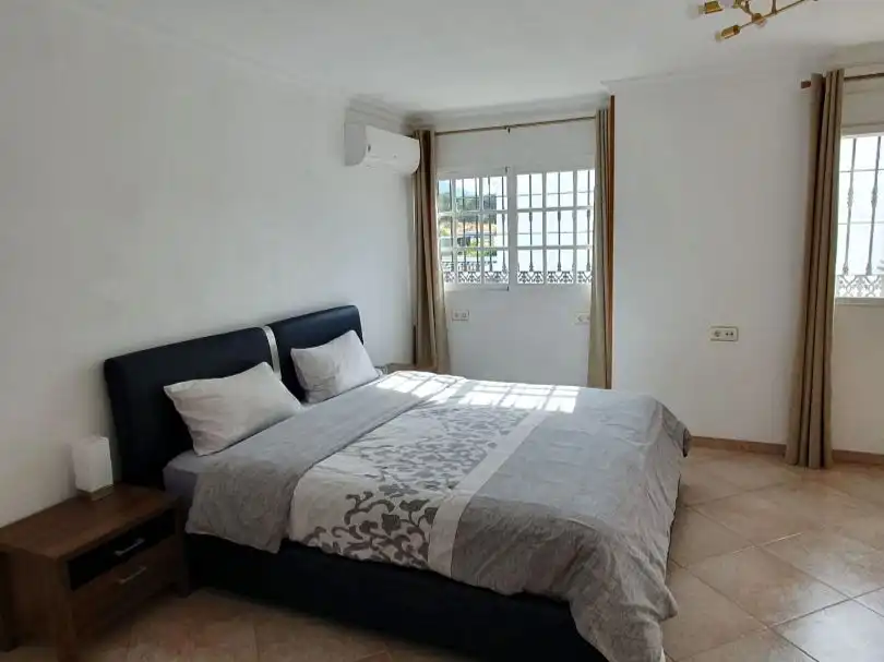 Detached homes for sale in Calle Jara, 36, Platero - El Limón Bedroom of Detached homes for sale in Alhaurín de la Torre with Air Conditioner and Swimming Pool