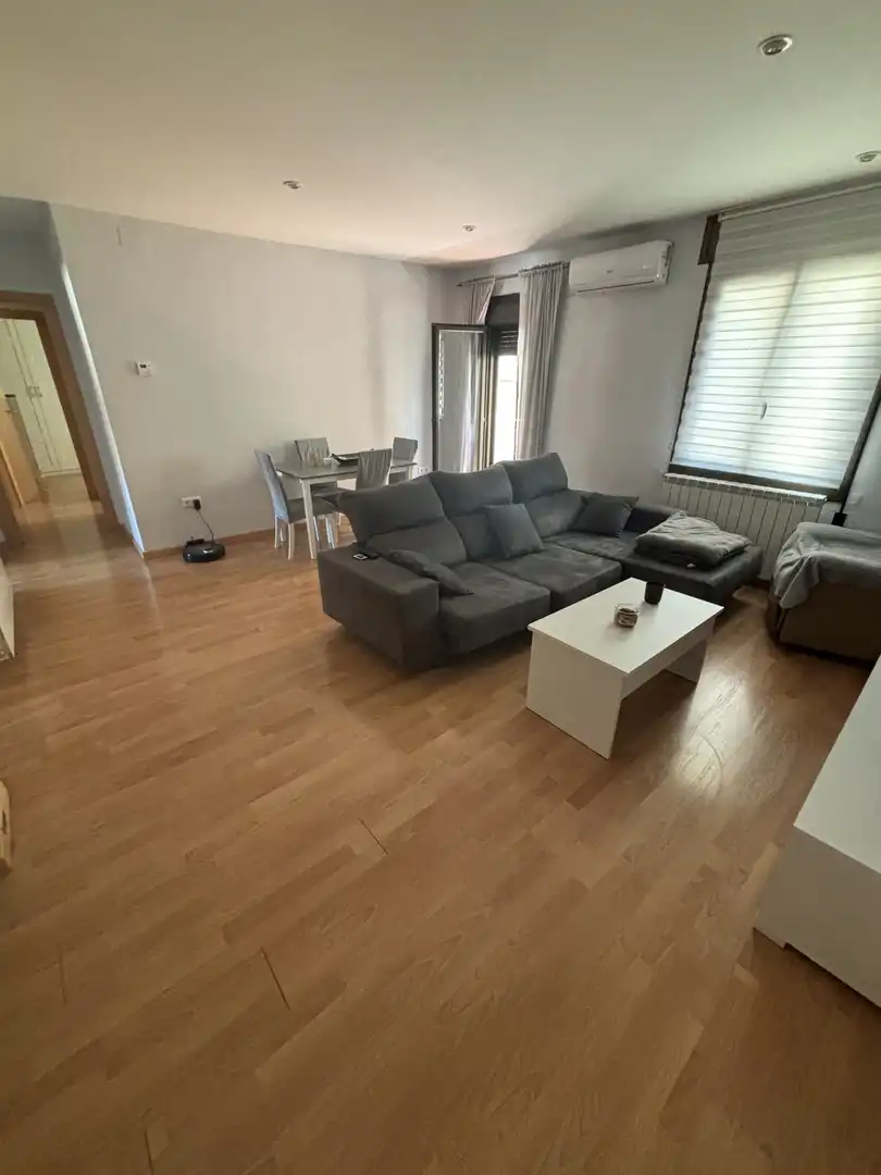 Piso en venta en Calle Nuestra Señora la Alegría, 45, Monzón Sala de estar de Piso en venta en Monzón con Aire acondicionado, Calefacción y Parquet