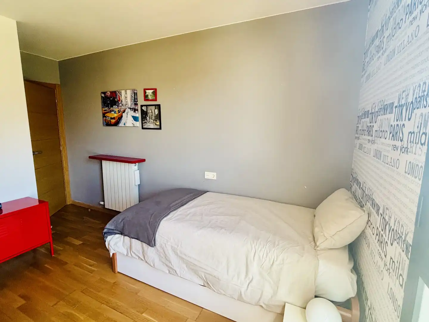 Flat for sale in Avenida Belascoain, 44, Zizur Mayor / Zizur Nagusia Bedroom of Flat for sale in Zizur Mayor / Zizur Nagusia with Terrace and Swimming Pool