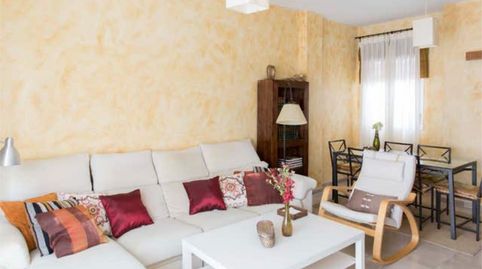 Foto 3 de Piso en venta en Alcalá del Río, Sevilla