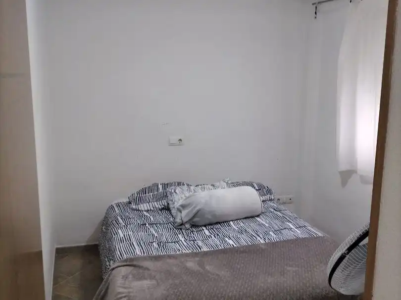 Piso en venta en Carrer de Santander, 17, L'Hort de Senabre Habitación de Piso en venta en Valencia Capital con Aire acondicionado