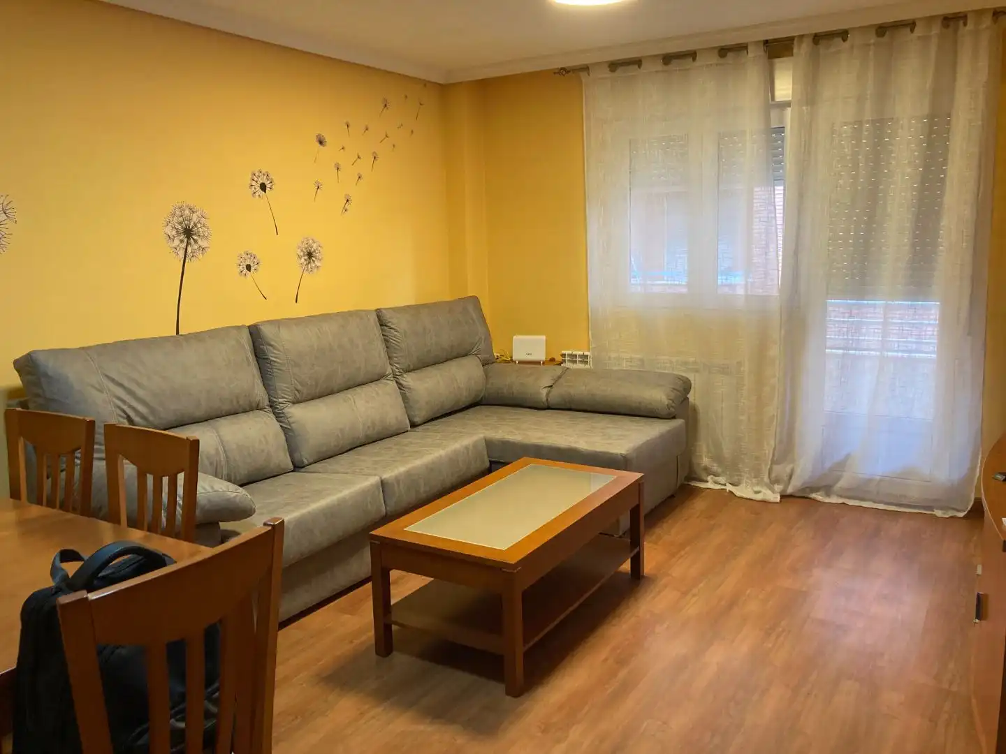 Pis de lloguer a Calle Matafigos, 14, Trobajo del Cerecedo Sala d'estar de Pis de lloguer en León Capital amb Calefacció, Parquet i Terrassa
