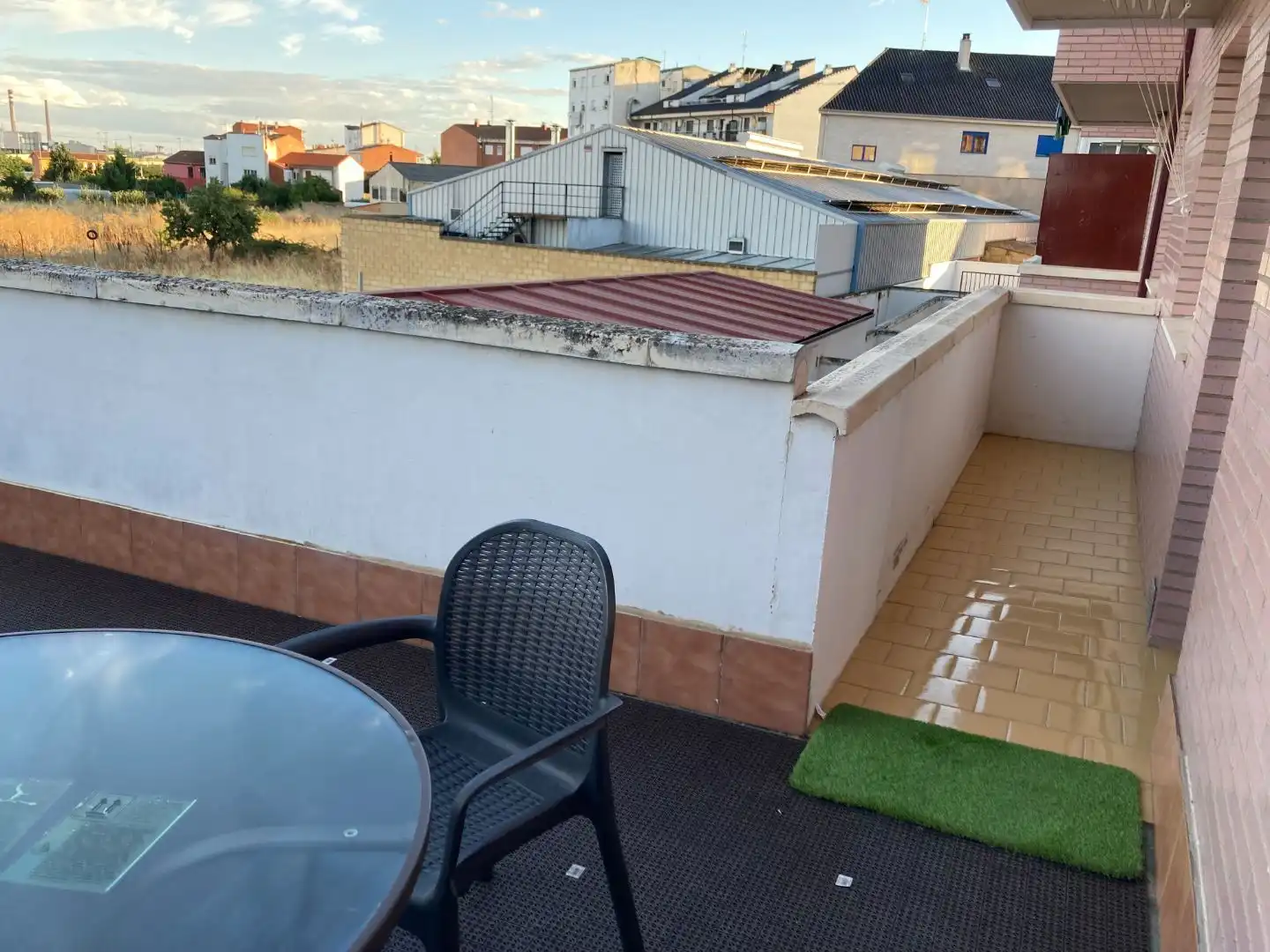 Pis de lloguer a Calle Matafigos, 14, Trobajo del Cerecedo Terrassa de Pis de lloguer en León Capital amb Calefacció, Parquet i Terrassa