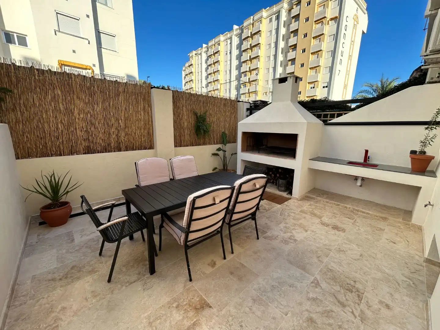 Casa o chalet en venta en Carrer del Comtat, 54, Playa de Gandia Terraza de Casa o chalet en venta en Gandia con Aire acondicionado, Terraza y Balcón