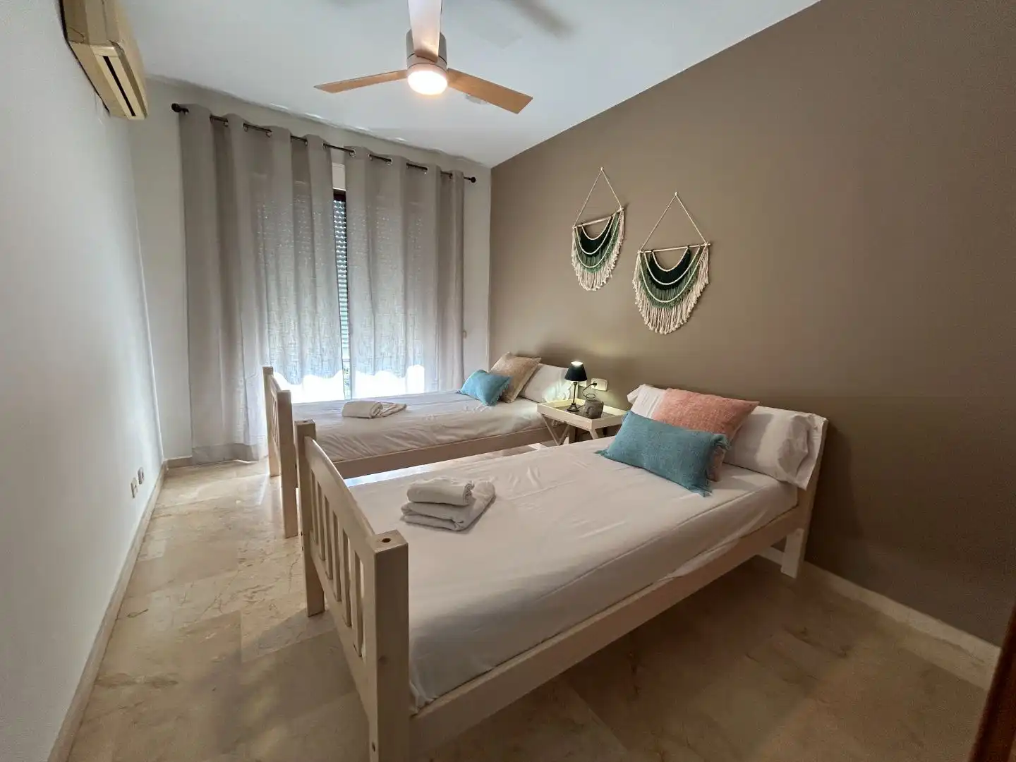 Casa o chalet en venta en Carrer del Comtat, 54, Playa de Gandia Habitación de Casa o chalet en venta en Gandia con Aire acondicionado, Terraza y Balcón