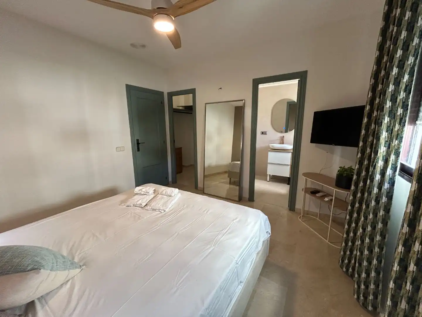 Casa o chalet en venta en Carrer del Comtat, 54, Playa de Gandia Habitación de Casa o chalet en venta en Gandia con Aire acondicionado, Terraza y Balcón
