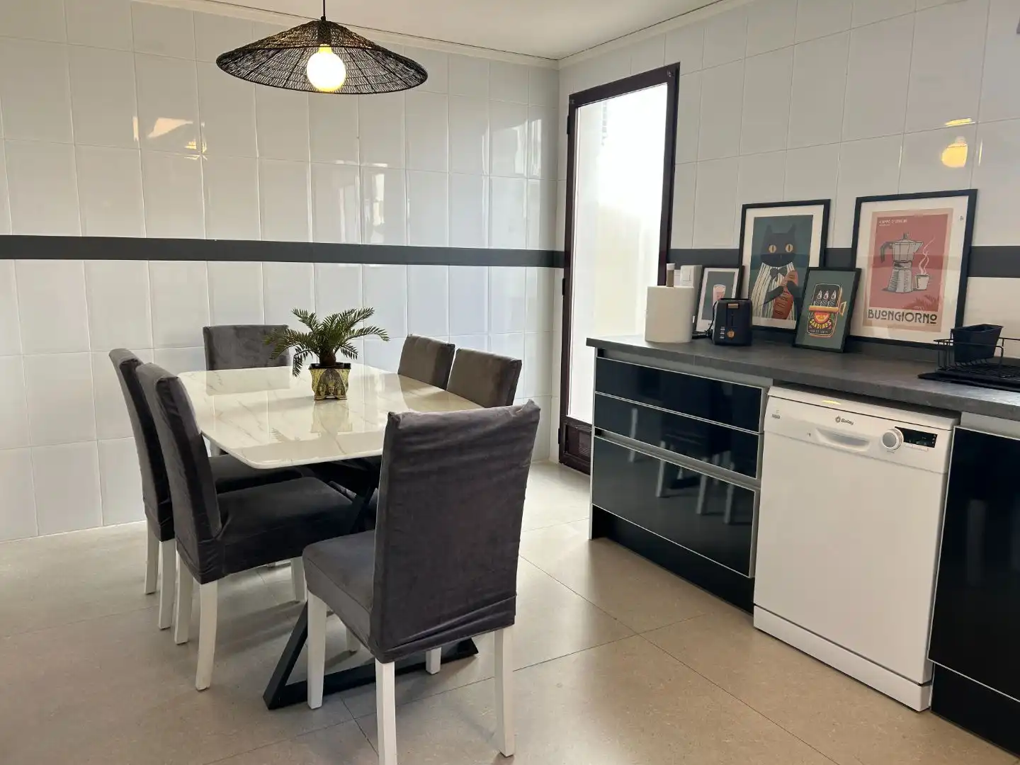 Casa o chalet en venta en Carrer del Comtat, 54, Playa de Gandia Comedor de Casa o chalet en venta en Gandia con Aire acondicionado, Terraza y Balcón