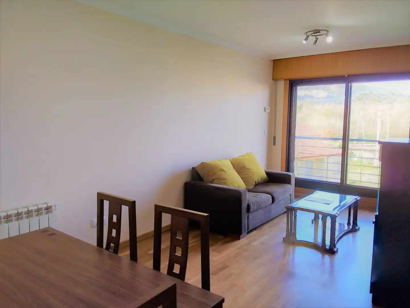 Piso en venta en Rúa Pontenova, 2, O Porriño Sala de estar de Piso en venta en O Porriño con Calefacción, Jardín privado y Parquet