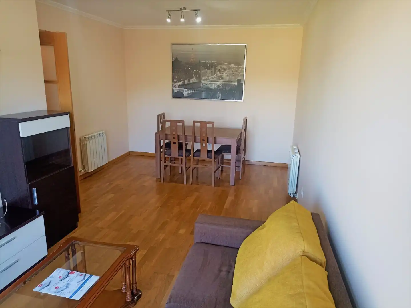 Piso en venta en Rúa Pontenova, 2, O Porriño Sala de estar de Piso en venta en O Porriño con Calefacción, Jardín privado y Parquet
