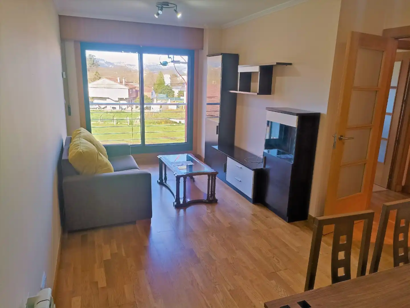 Piso en venta en Rúa Pontenova, 2, O Porriño Sala de estar de Piso en venta en O Porriño con Calefacción, Jardín privado y Parquet