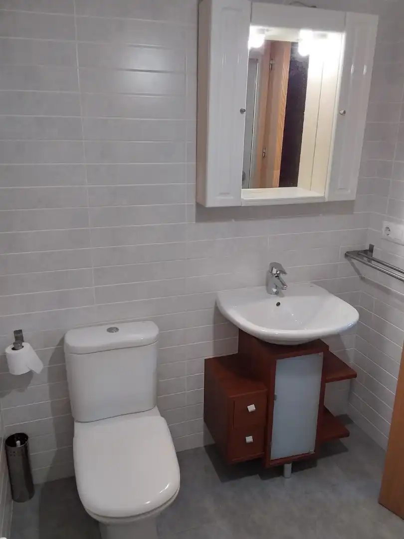 Piso en venta en Rúa Pontenova, 2, O Porriño Baño de Piso en venta en O Porriño con Calefacción, Jardín privado y Parquet