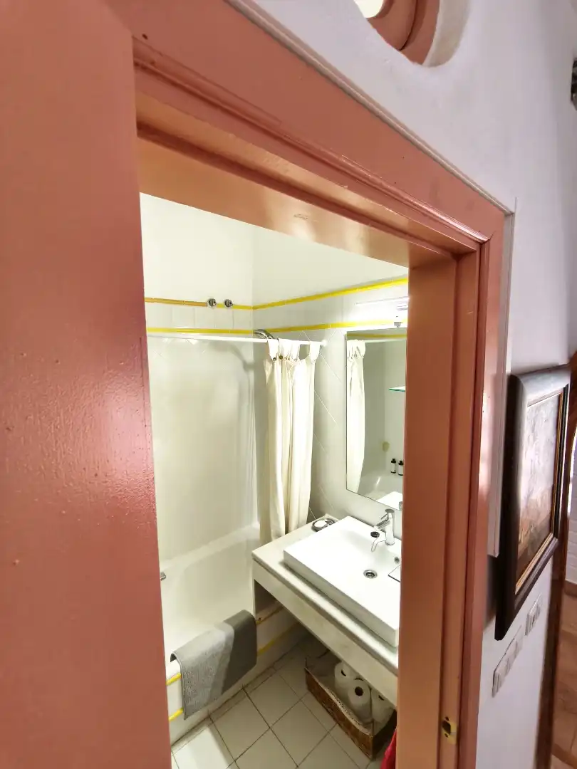 Houses for sale in Avenida del Santiscal, 269, Arcos de la Frontera Bathroom of Houses for sale in Arcos de la Frontera with Terrace and Balcony