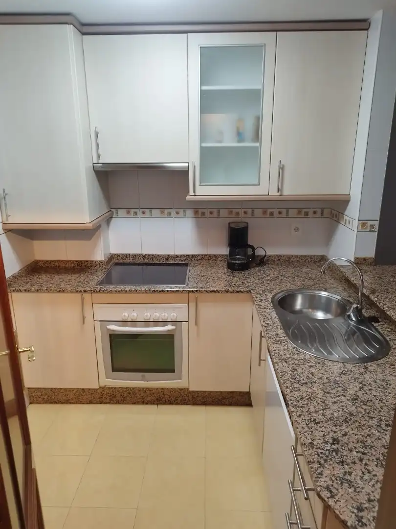 Kitchen of Flat for rent in Vigo   with Heating, Parquet flooring and Storage room
