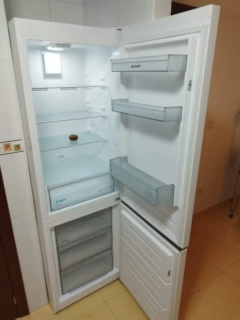 Kitchen of Flat for rent in Vigo   with Heating, Parquet flooring and Storage room
