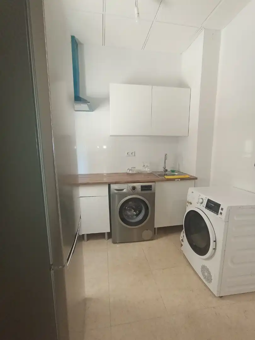 Wohnung zur Miete in Plaza Constitución, 10, Centro - Barriada Mallorca Küche von Wohnung zur Miete in Camas mit Klimaanlage