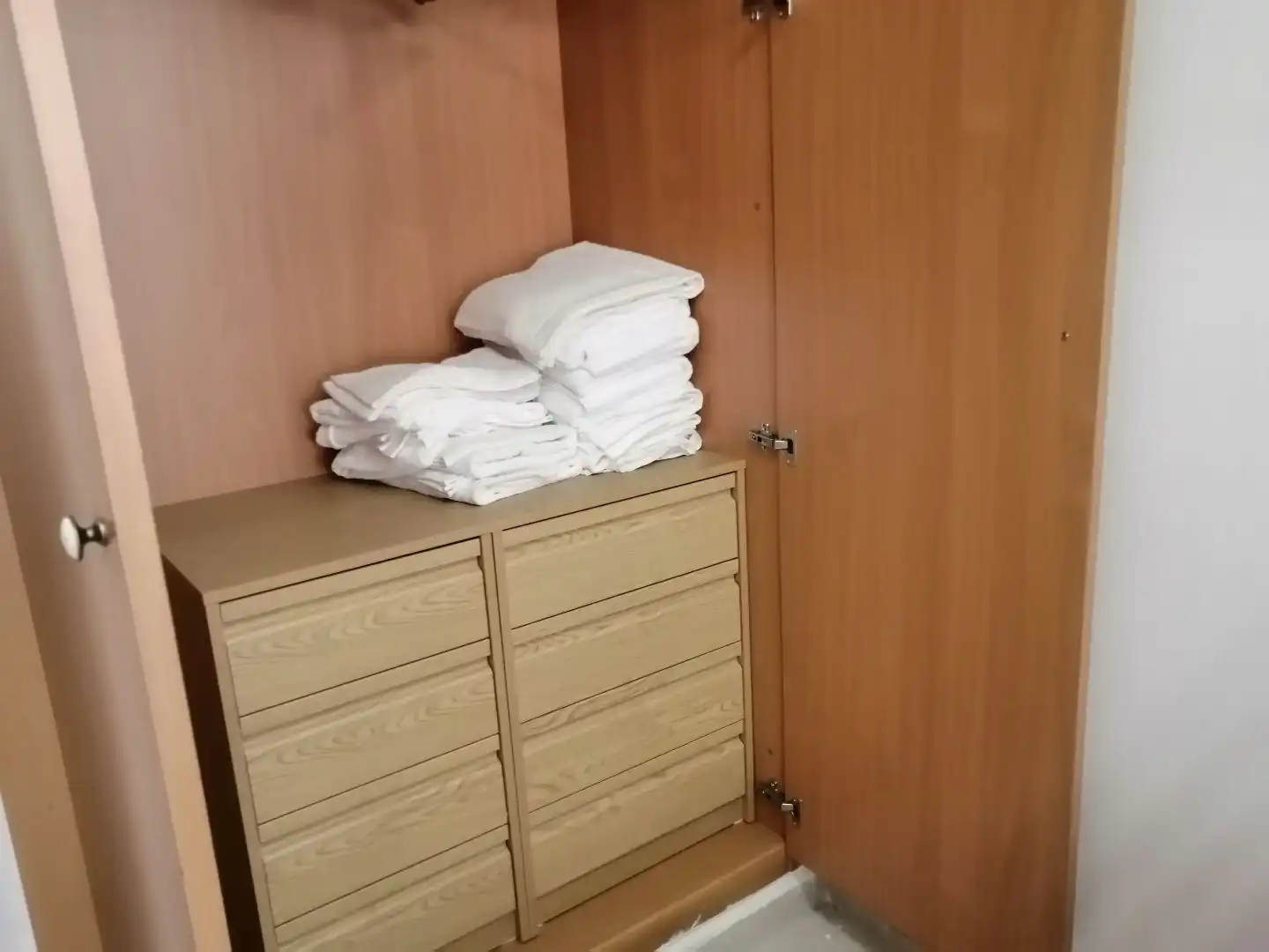 Schlafzimmer von Wohnung zur Miete in Torrevieja mit Klimaanlage, Heizung und Terrasse