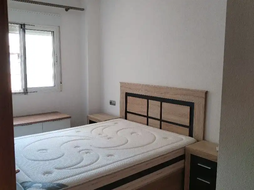 Schlafzimmer von Wohnung zur Miete in Torrevieja mit Klimaanlage, Heizung und Terrasse