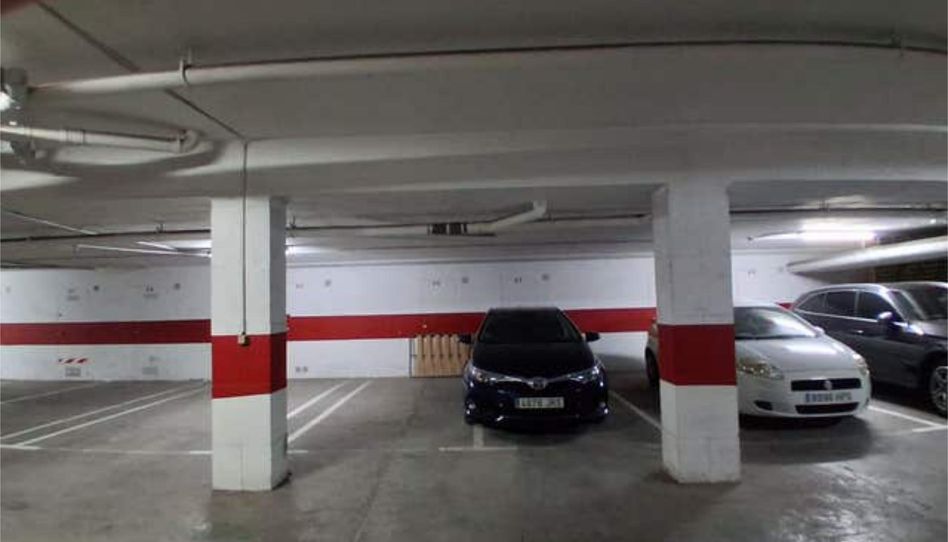 Garaje de alquiler en Zona Pueblo, Calpe / Calp - imagen 1 Foto 1 de Garaje de alquiler en Zona Pueblo, Calpe / Calp