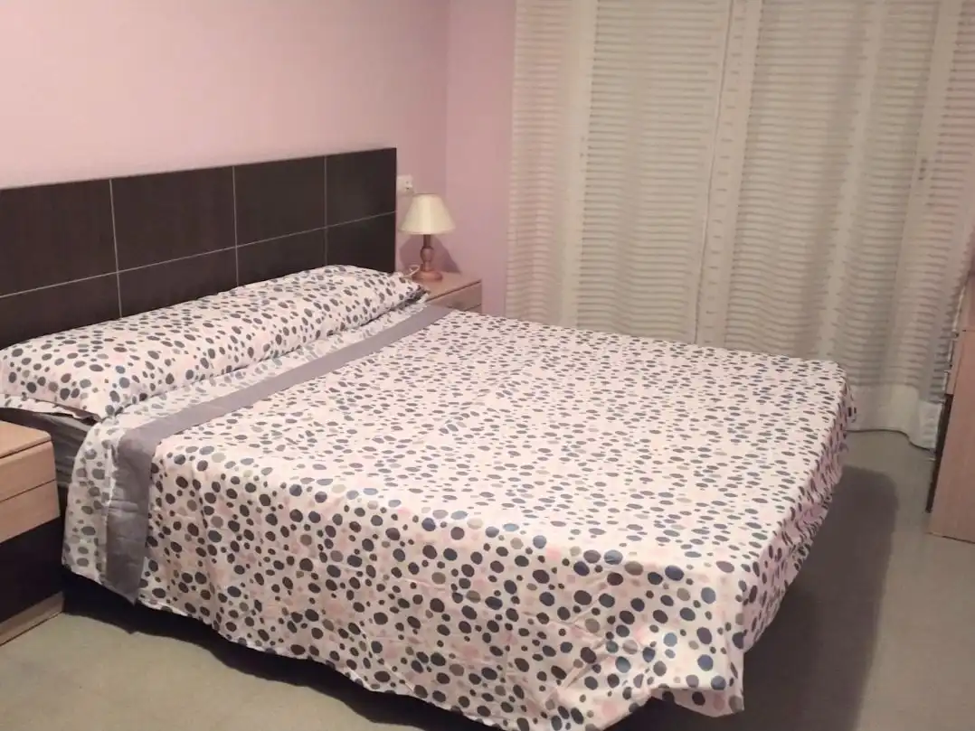 Room in Calle San Pascual, 55, Norte Bedroom of Flat for share in San Vicente del Raspeig / Sant Vicent del Raspeig with Air Conditioner, Furnished and Balcony