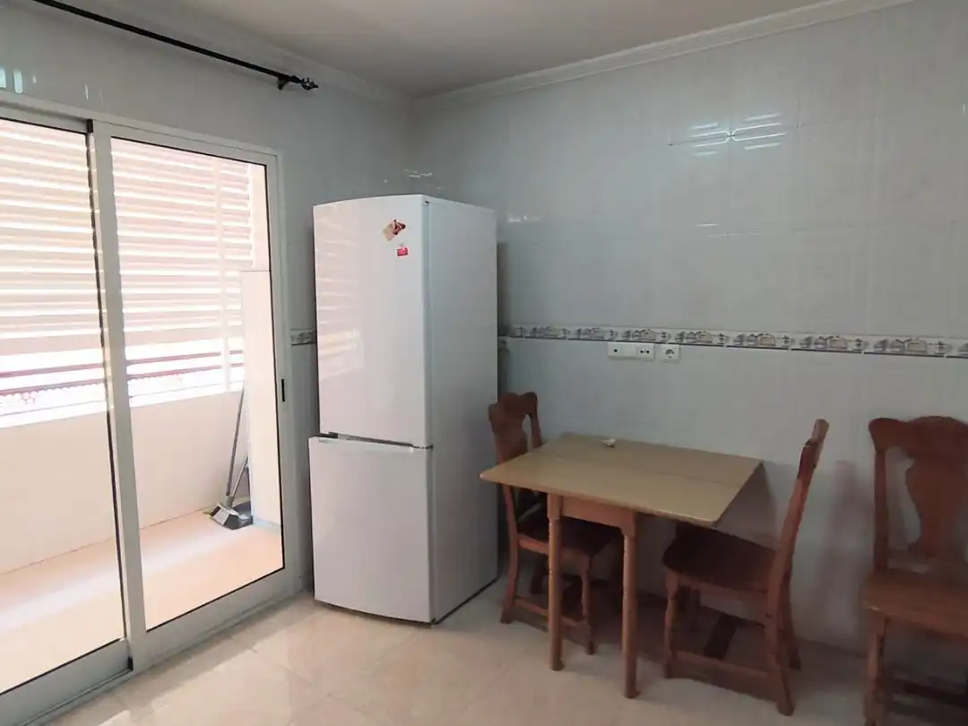 Room in Calle San Pascual, 55, Norte Kitchen of Flat for share in San Vicente del Raspeig / Sant Vicent del Raspeig with Air Conditioner, Furnished and Balcony