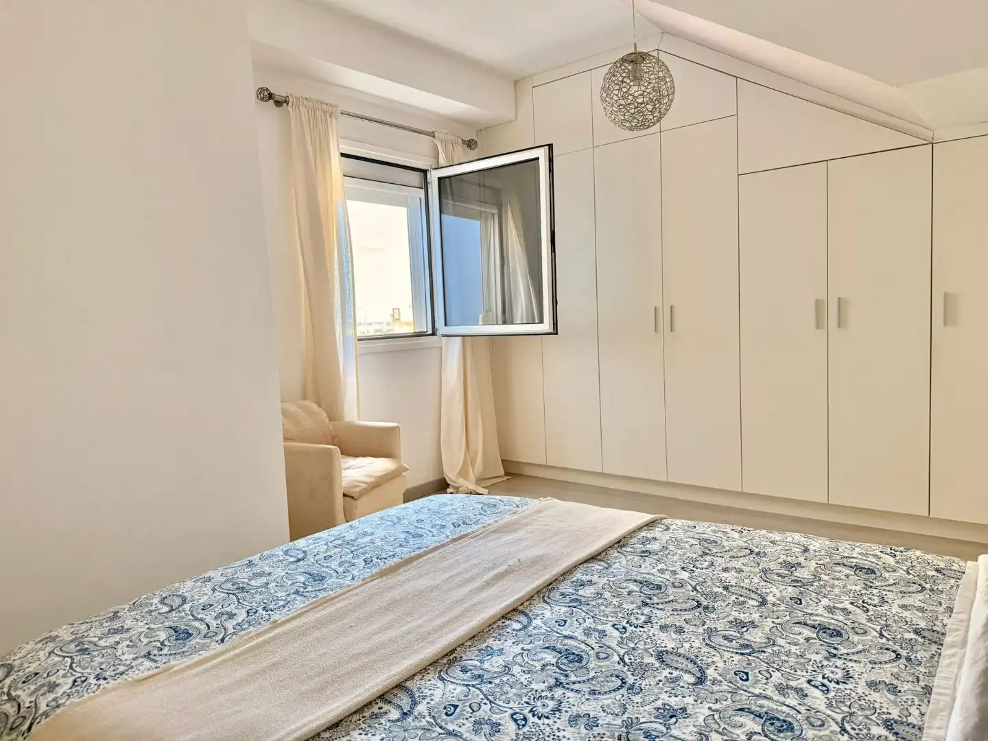 Dúplex en venda a Calle Párroco Villar Reina, 63, Altavista - Don Zoilo Dormitori de Dúplex en venda en Las Palmas de Gran Canaria amb Parquet, Terrassa i Traster