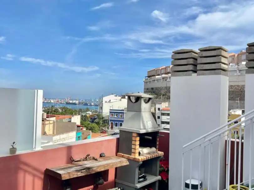 Dúplex en venda a Calle Párroco Villar Reina, 63, Altavista - Don Zoilo Terrassa de Dúplex en venda en Las Palmas de Gran Canaria amb Parquet, Terrassa i Traster