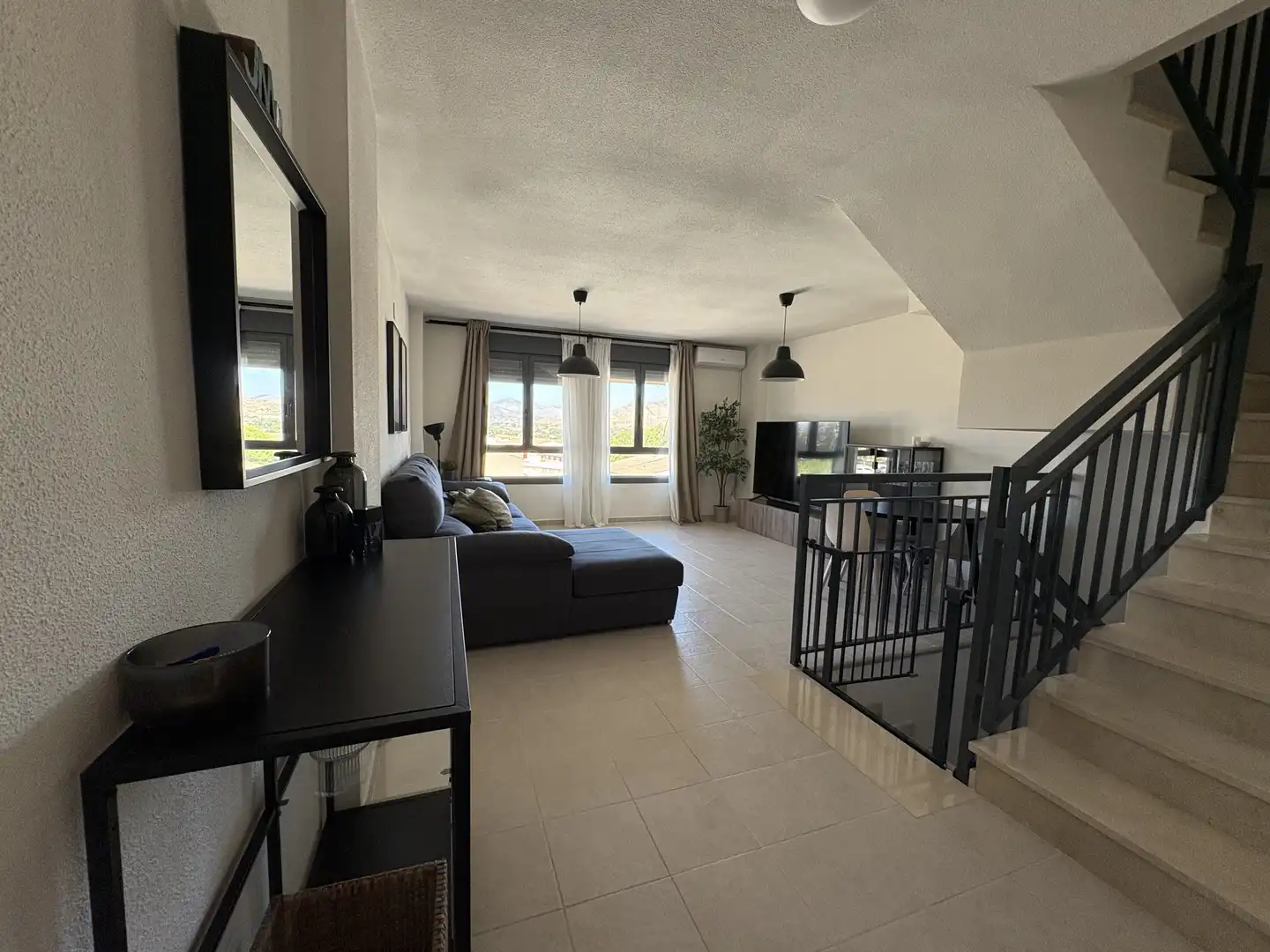 Dúplex en venda a Calle Vicente Cervera, 115, Las Fuentes - Los Cipreses Sala d'estar de Dúplex en venda en Aspe amb Aire condicionat, Terrassa i Traster