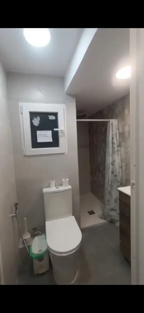 Flat for sale in Carrer de Sant Joan de la Penya, 10, Els Orriols Bathroom of Flat for sale in Valencia Capital with Air Conditioner