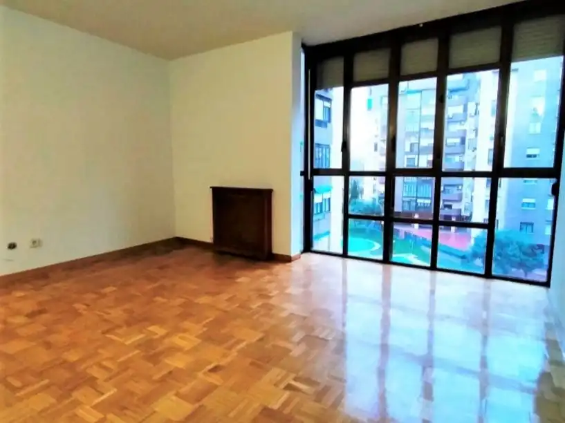 Sala d'estar de Pis en venda en Leganés amb Aire condicionat, Calefacció i Jardí privat