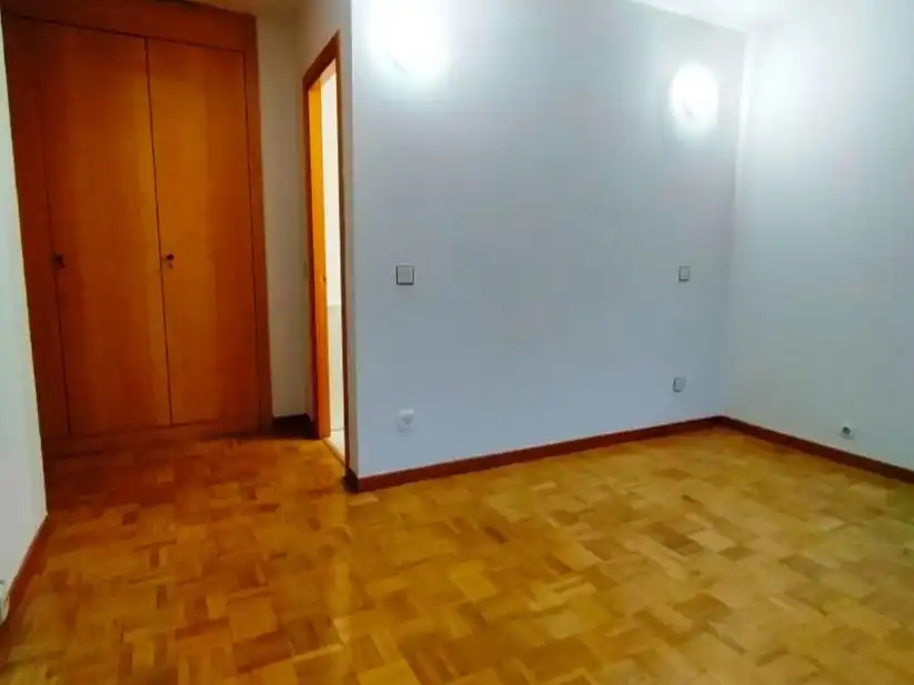 Dormitori de Pis en venda en Leganés amb Aire condicionat, Calefacció i Jardí privat