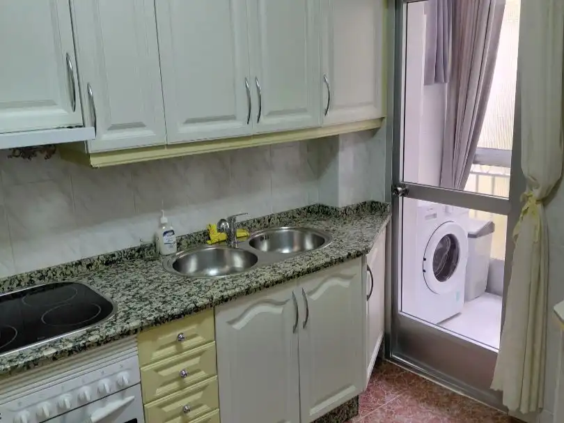 Flat for rent in Calle la Roche Sur Yon, 1, Nuevo Cáceres Kitchen of Flat for rent in Cáceres with Air Conditioner, Furnished and Balcony