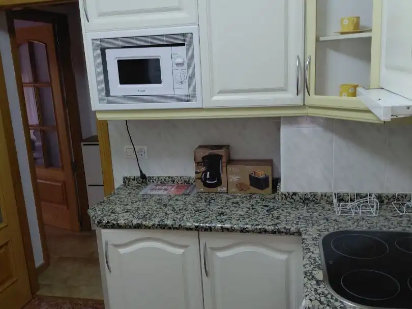 Flat for rent in Calle la Roche Sur Yon, 1, Nuevo Cáceres Kitchen of Flat for rent in Cáceres with Air Conditioner, Furnished and Balcony