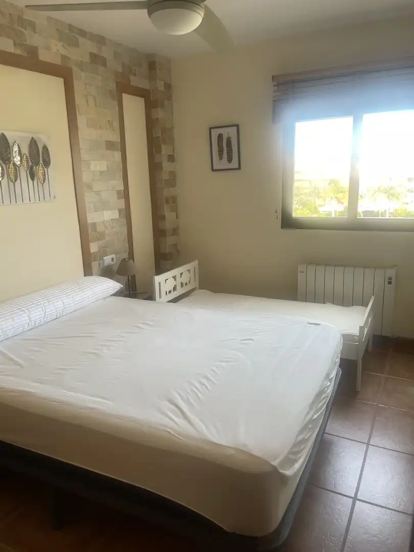 Attic for rent in Carrer Poeta Llombart, 5, Canet d'En Berenguer Bedroom of Attic for rent in Canet d'En Berenguer with Air Conditioner, Terrace and Swimming Pool