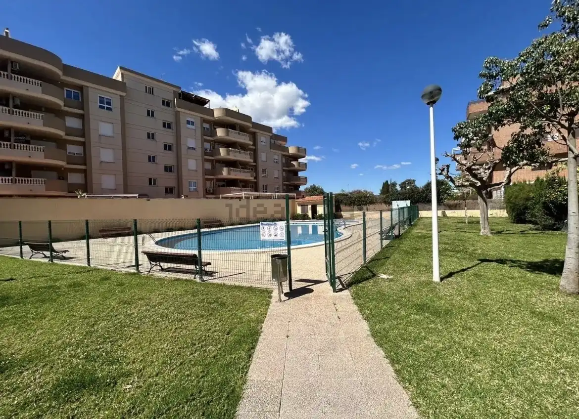 Attic for rent in Carrer Poeta Llombart, 5, Canet d'En Berenguer Swimming pool of Attic for rent in Canet d'En Berenguer with Air Conditioner, Terrace and Swimming Pool