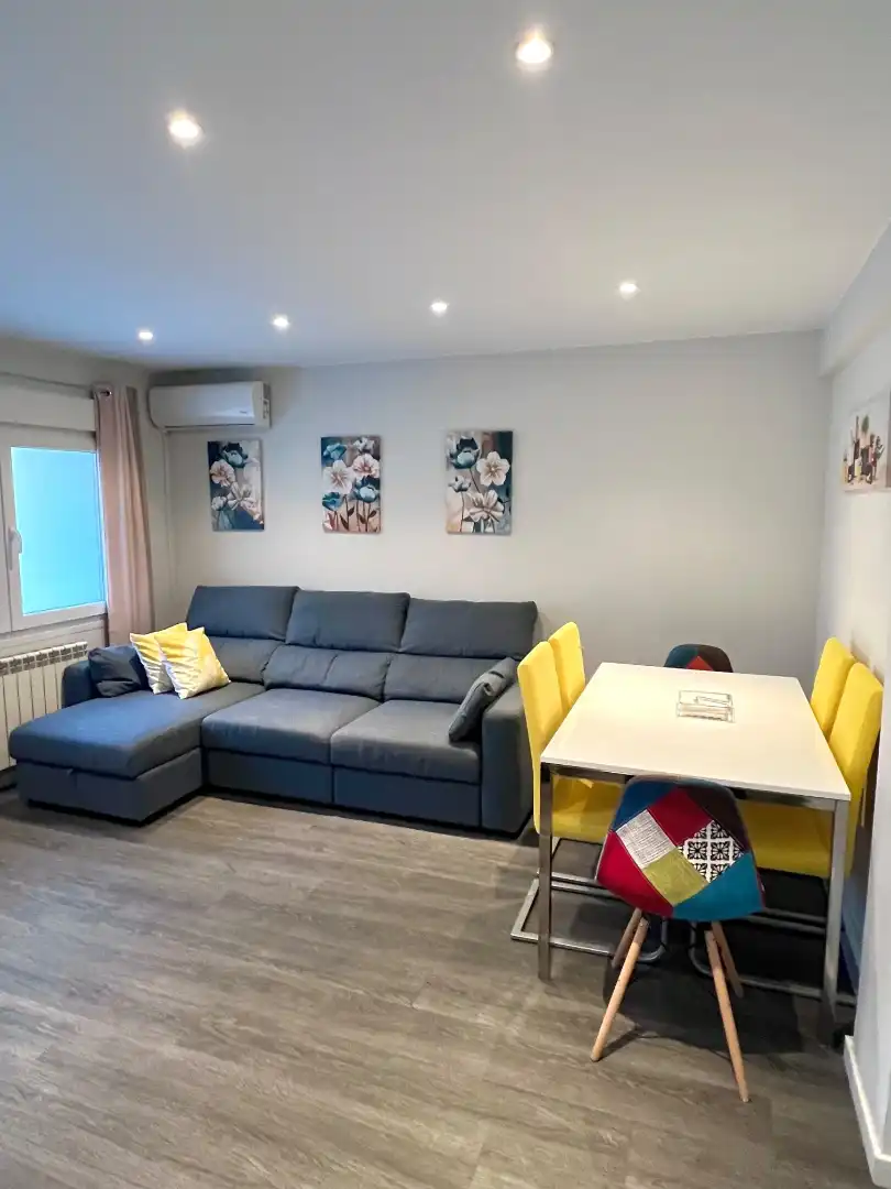 Piso en venta en Calle de Juan José Martínez Seco, 56, Los Rosales Piso en venta en Calle de Juan José Martínez Seco, 56, Los Rosales