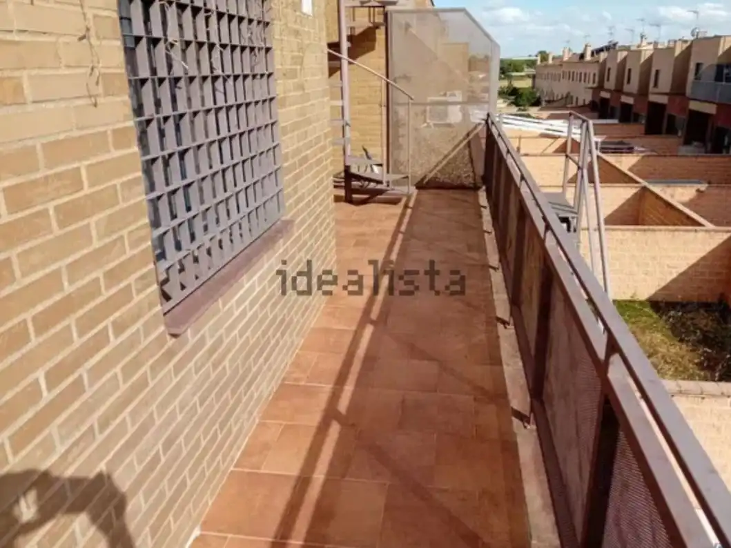 Casa o xalet en venda a Calle Torralba de Calatrava, 38, Larache Terrassa de Casa o xalet en venda en Ciudad Real amb Calefacció, Jardí privat i Parquet
