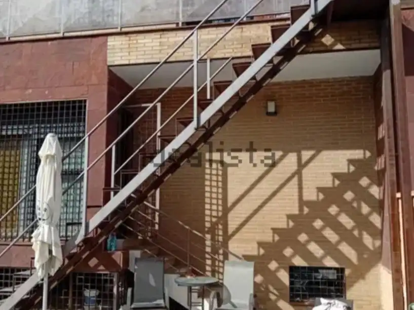 Casa o xalet en venda a Calle Torralba de Calatrava, 38, Larache Vista exterior de Casa o xalet en venda en Ciudad Real amb Calefacció, Jardí privat i Parquet