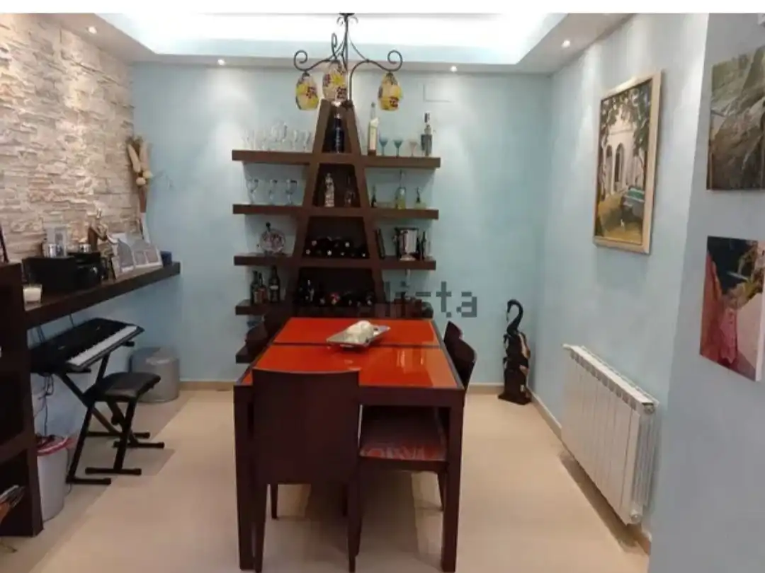 Casa o xalet en venda a Calle Torralba de Calatrava, 38, Larache Menjador de Casa o xalet en venda en Ciudad Real amb Calefacció, Jardí privat i Parquet