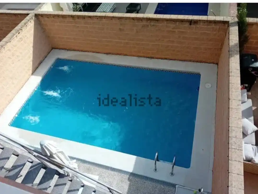 Casa o xalet en venda a Calle Torralba de Calatrava, 38, Larache Piscina de Casa o xalet en venda en Ciudad Real amb Calefacció, Jardí privat i Parquet