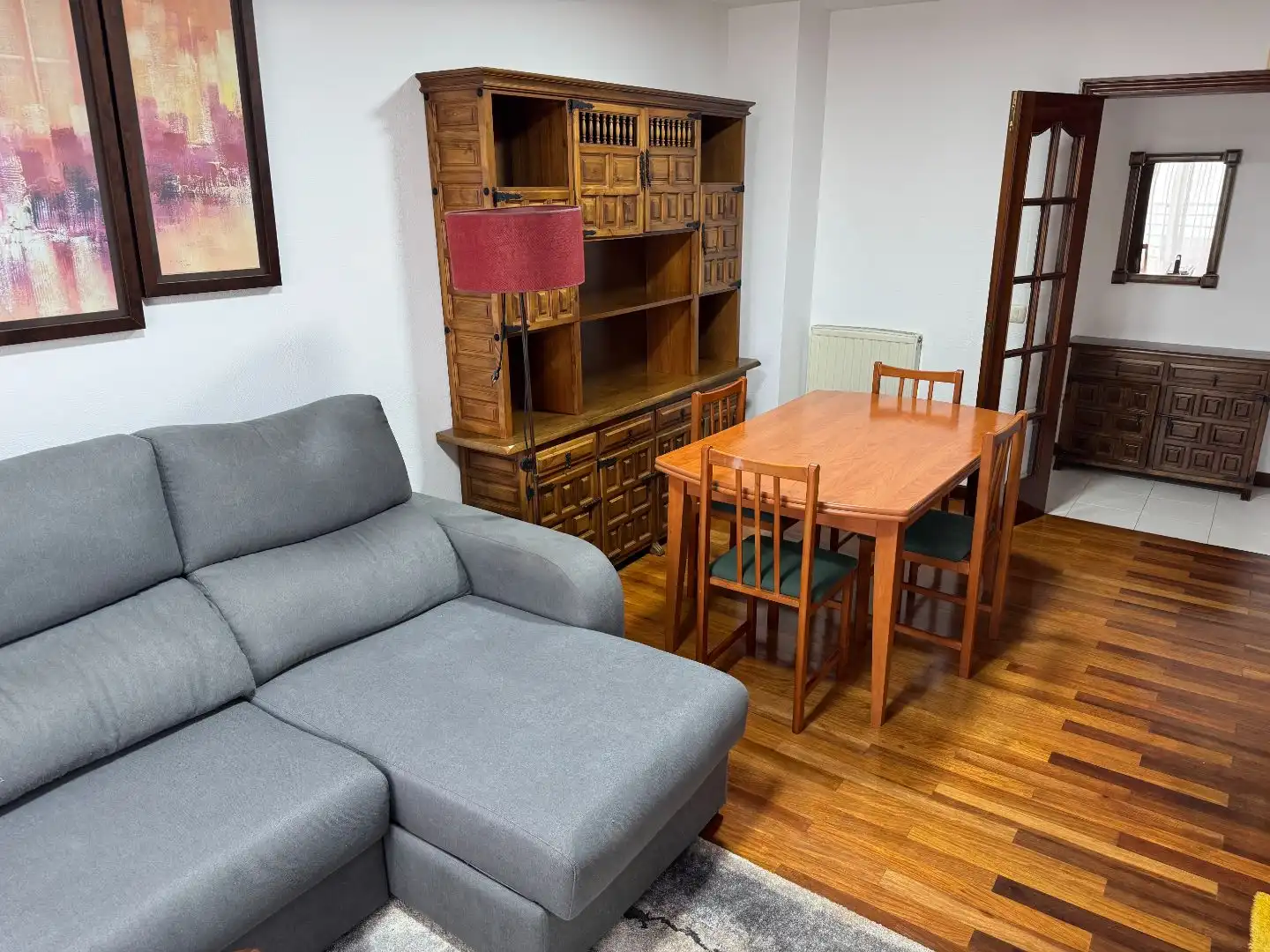 Piso en venta en Rúa de San Lázaro, 93, San Lázaro - Meixonfrío Sala de estar de Piso en venta en Santiago de Compostela con Calefacción, Amueblado y Parking comunitario