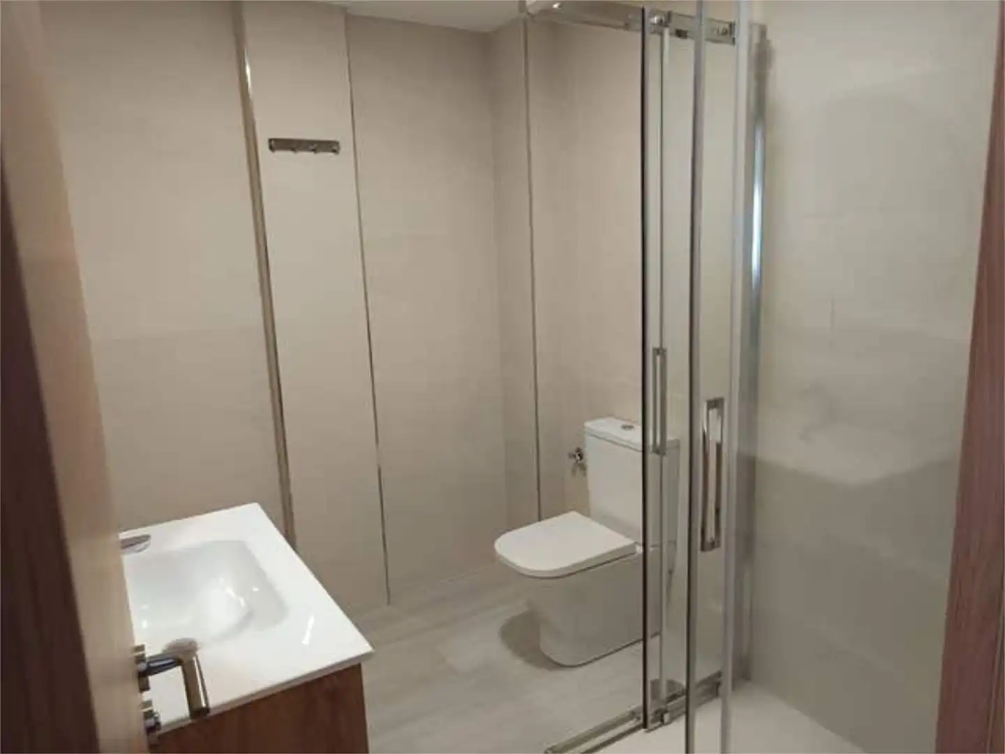 Flat for rent in Santa Comba Bathroom of Flat for rent in Santa Comba with Heating, Terrace and Storage room