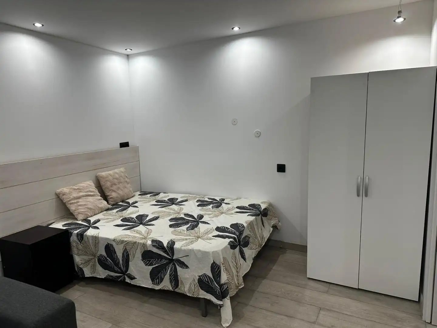 Estudio de alquiler en Plaza Cuatro Esquinas, 1, Villastar Habitación de Estudio de alquiler en Villastar con Parquet y Amueblado