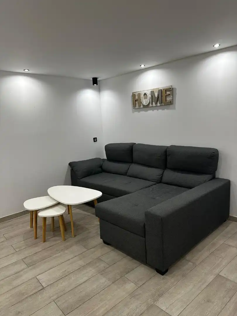 Estudio de alquiler en Plaza Cuatro Esquinas, 1, Villastar Sala de estar de Estudio de alquiler en Villastar con Parquet y Amueblado