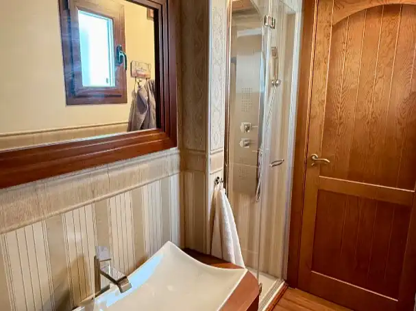 Baño de Piso de alquiler en Segovia con Aire acondicionado, Calefacción y Parquet