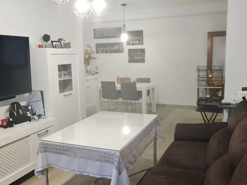 Piso en venta en Calle Camarada López Luque, 47, Nuevo Parque - Los Rosales - Tráfico Pesado Piso en venta en Calle Camarada López Luque, 47, Nuevo Parque - Los Rosales - Tráfico Pesado