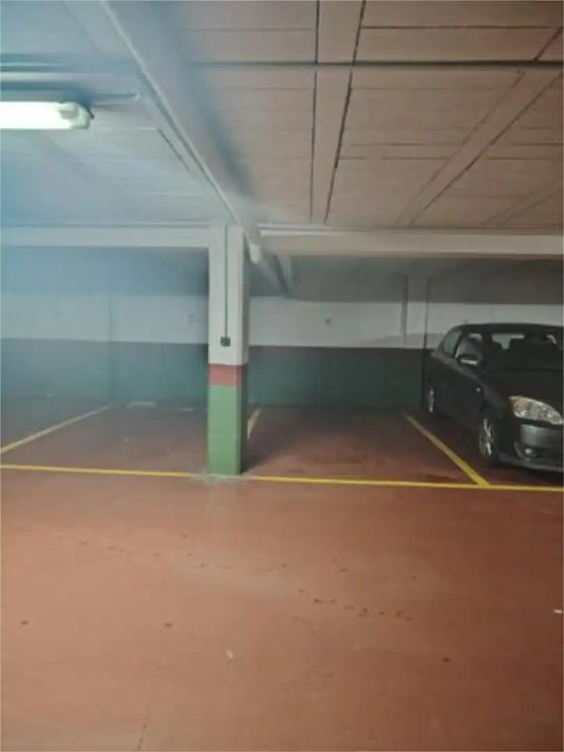 Parkplatz von Garage zur Miete in Pontevedra Capital 