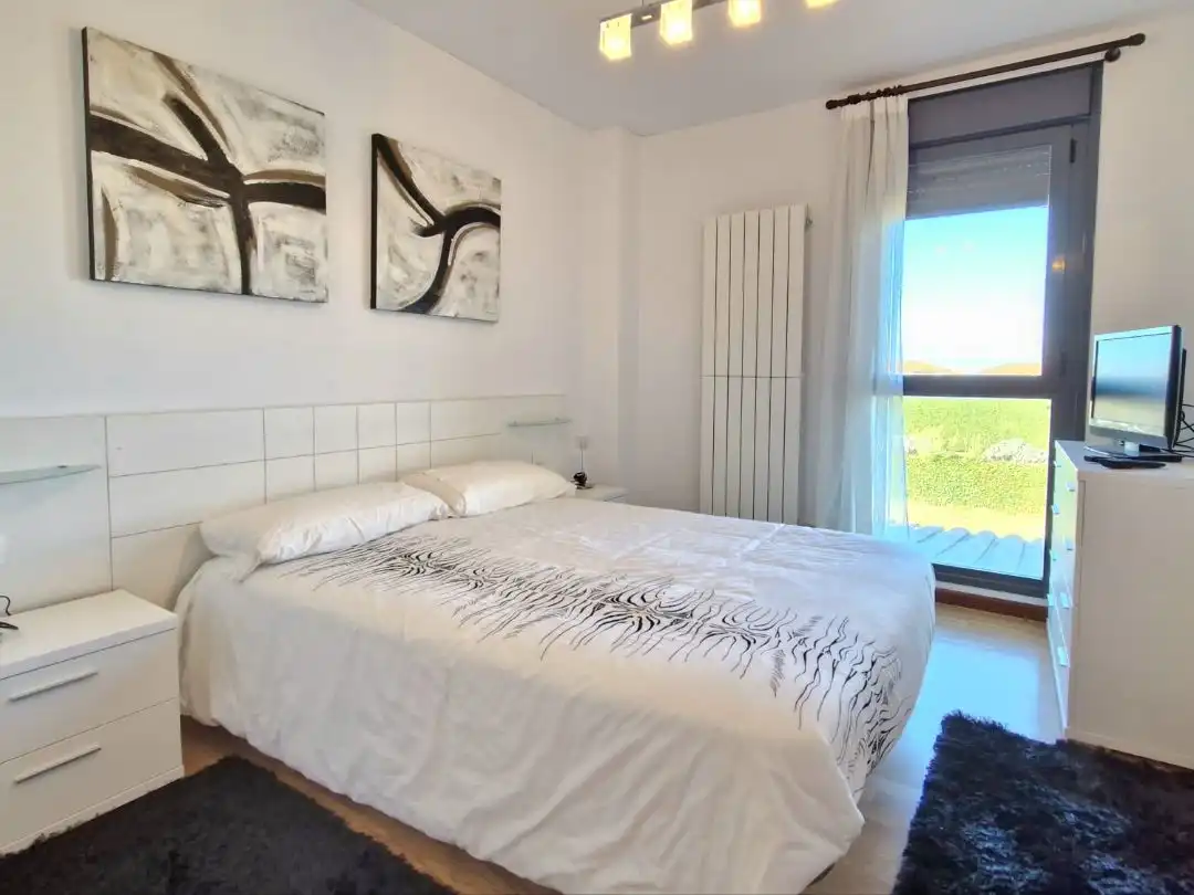 Wohnung zur Miete in Avenida La Rioja, 5, Cirueña