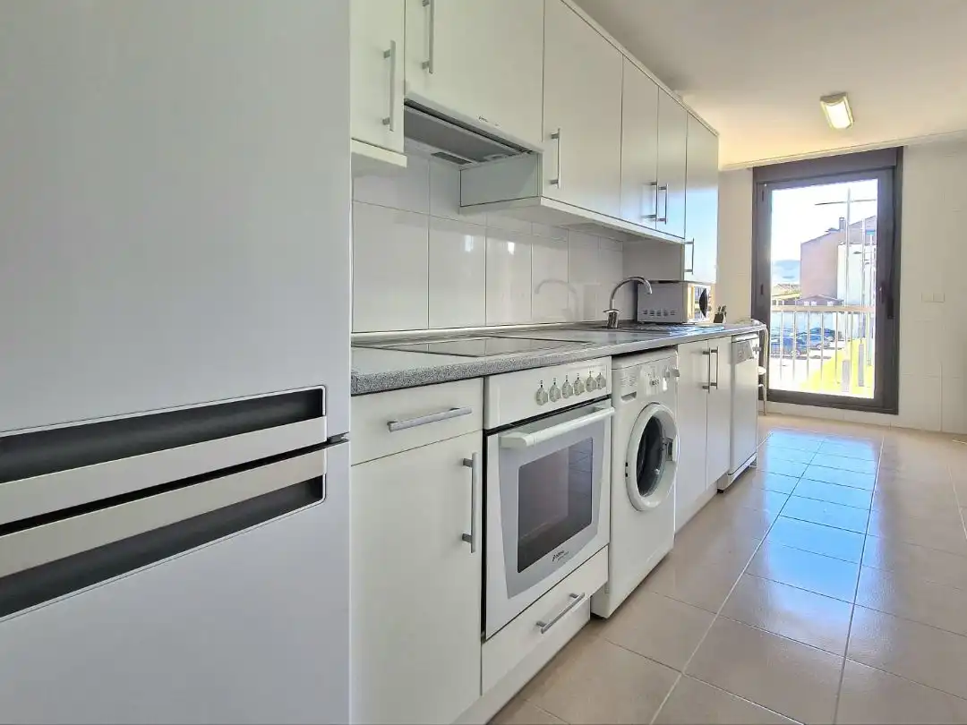 Wohnung zur Miete in Avenida La Rioja, 5, Cirueña