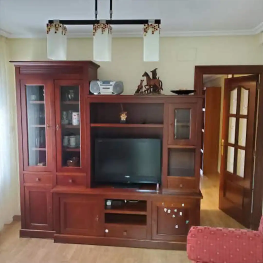 Flat for rent in Cimadevilla Living room of Flat for rent in Gijón with Heating and Furnished