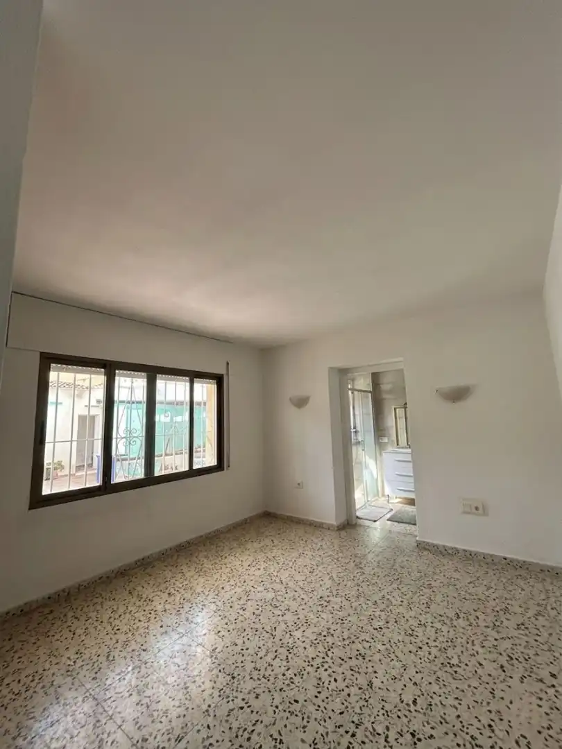 Houses for sale in Calle los Jazmines, 150, Nueva Andalucía centro Houses for sale in Marbella with Air Conditioner, Heating and Private garden